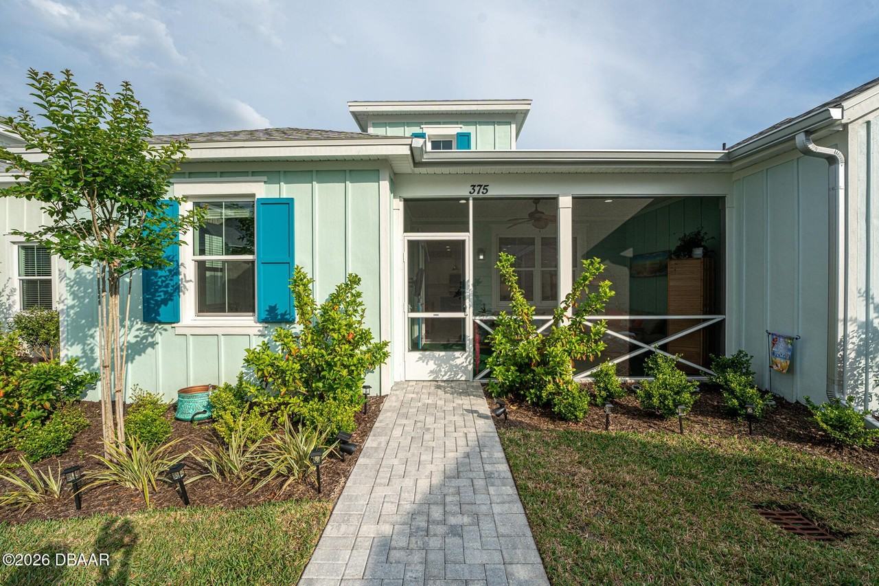 375 Latitude Dr - Photo 2 of 50