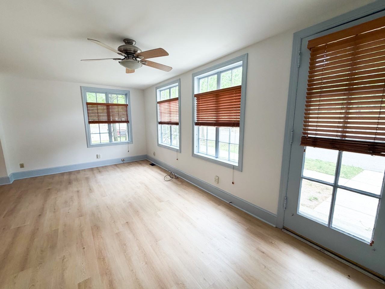208 N Buchanan Blvd #1 - Photo 6 of 22