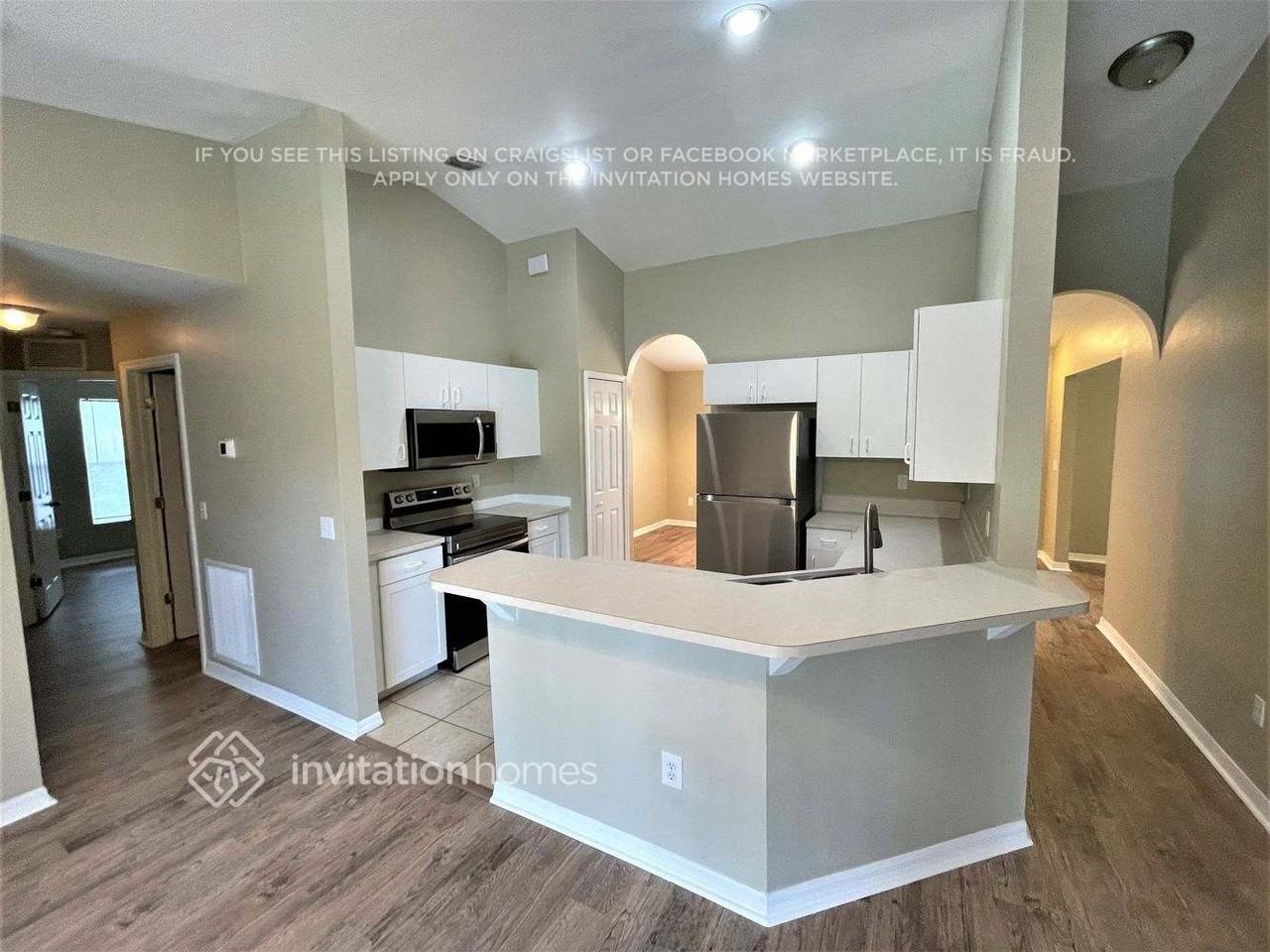 908 Biscayne Dr - Photo 3 of 13