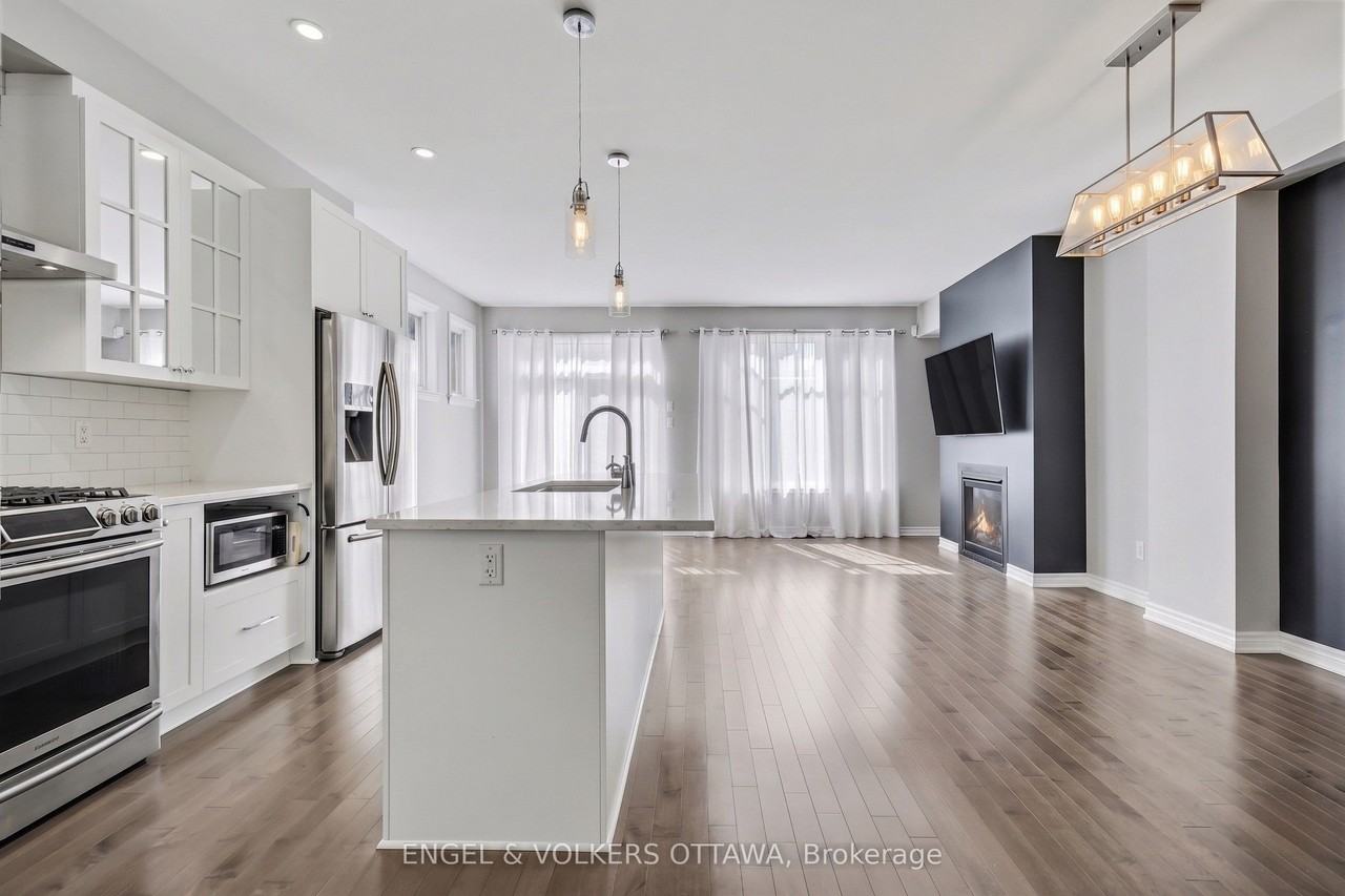 118 Kestrel St - Photo 5 of 12
