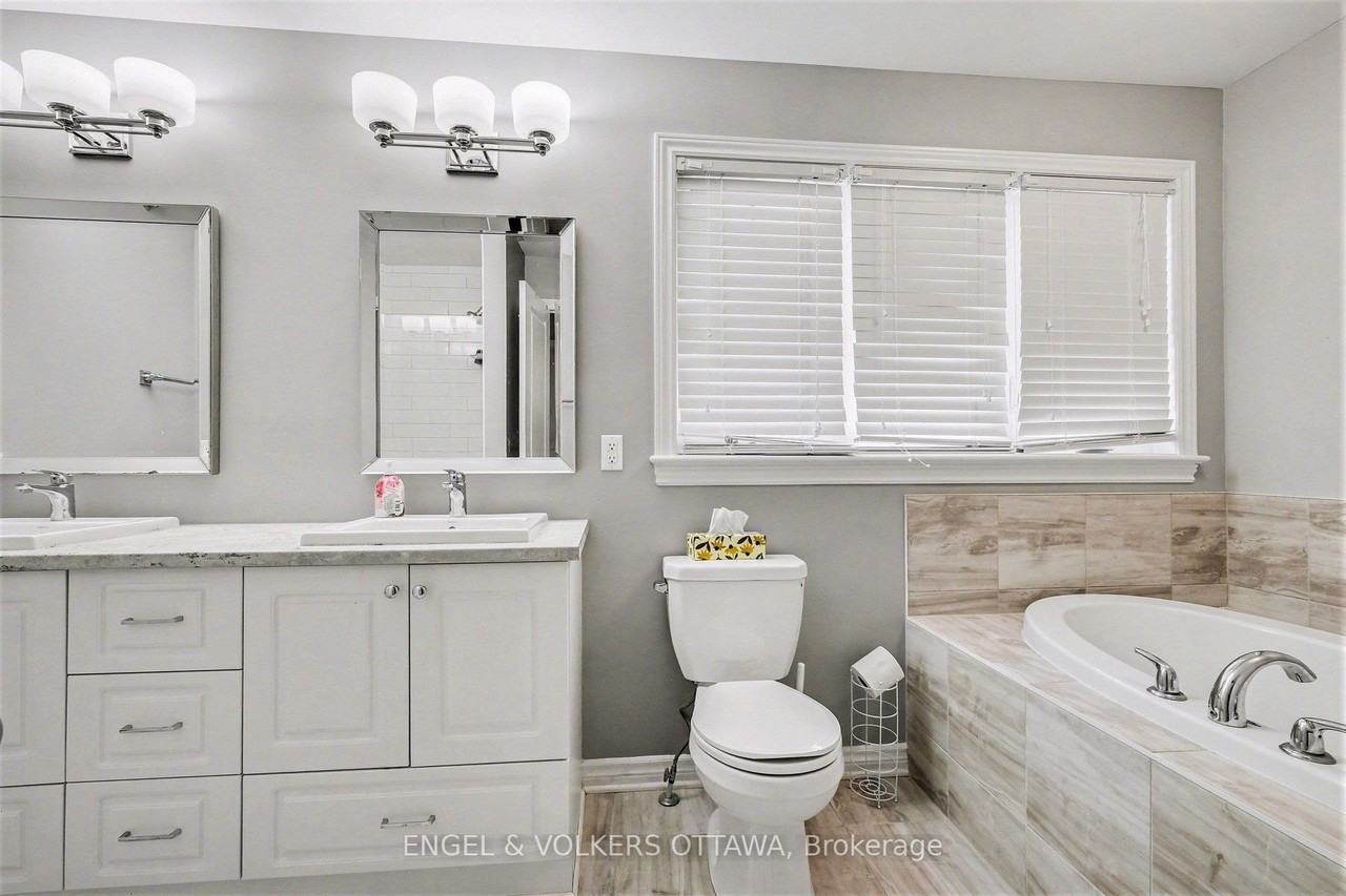 118 Kestrel St - Photo 7 of 12