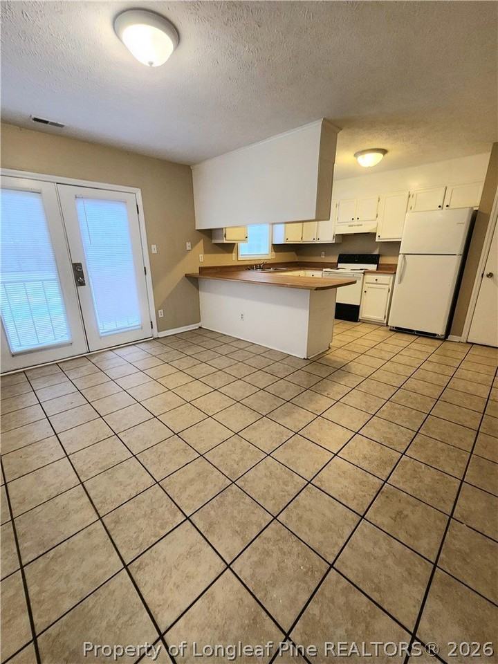 6409 Worthington Dr - Photo 3 of 13