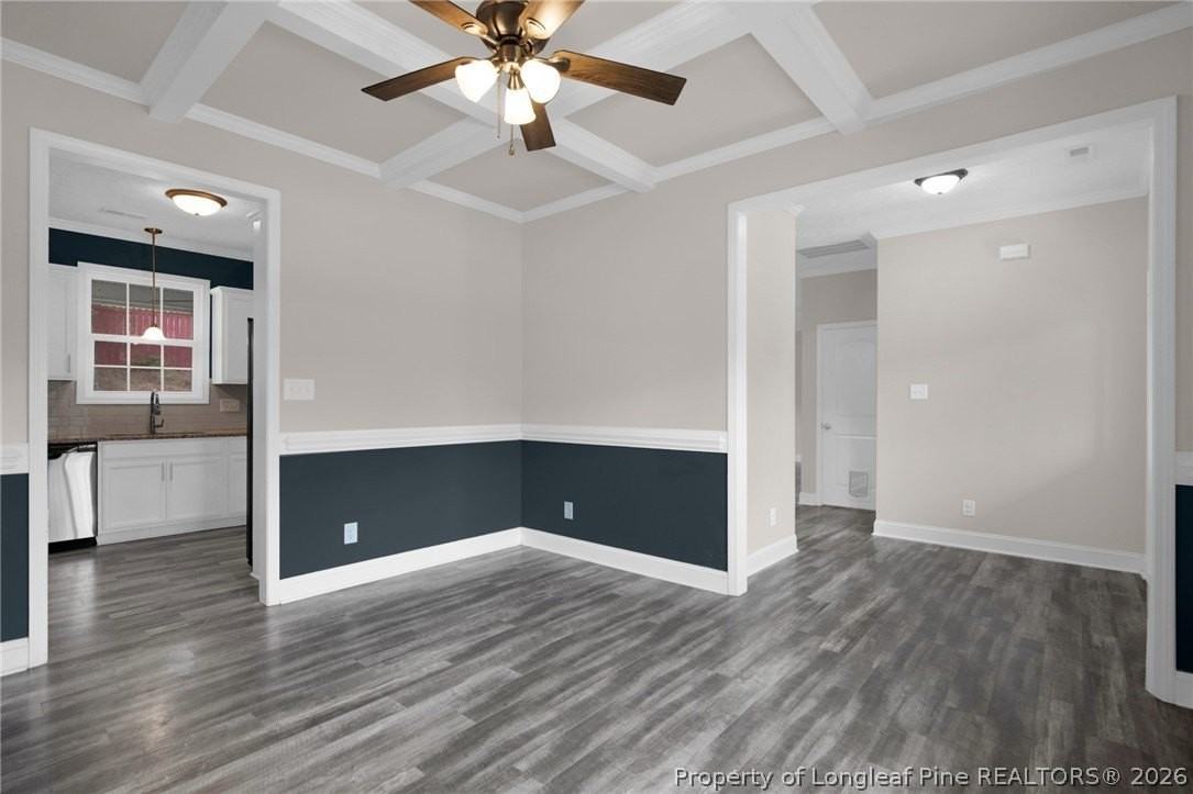 890 Duval Dr - Photo 7 of 40