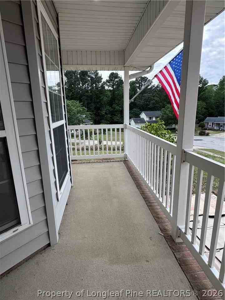 1535 Londonderry Pl - Photo 5 of 36