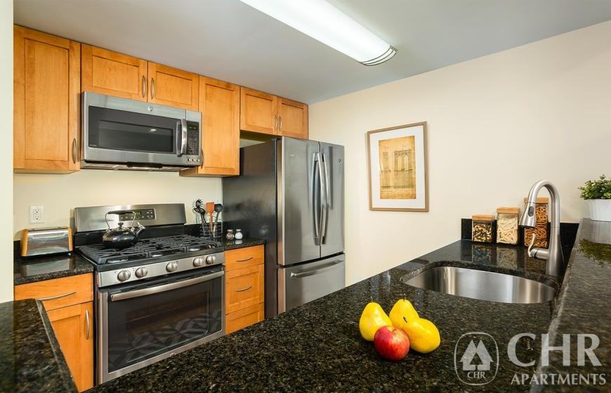 176 Sherman Rd - Photo 3 of 8