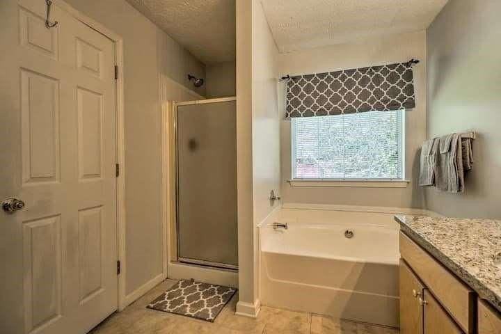 483 Oak Dr - Photo 4 of 18
