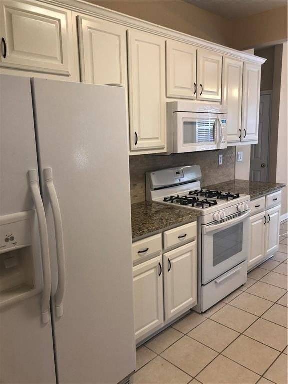 2075 Monroe Dr - Photo 5 of 11