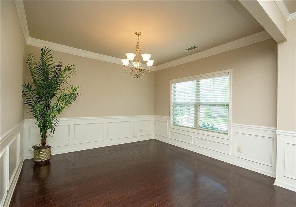 7490 Silk Tree Pointe - Photo 3 of 33