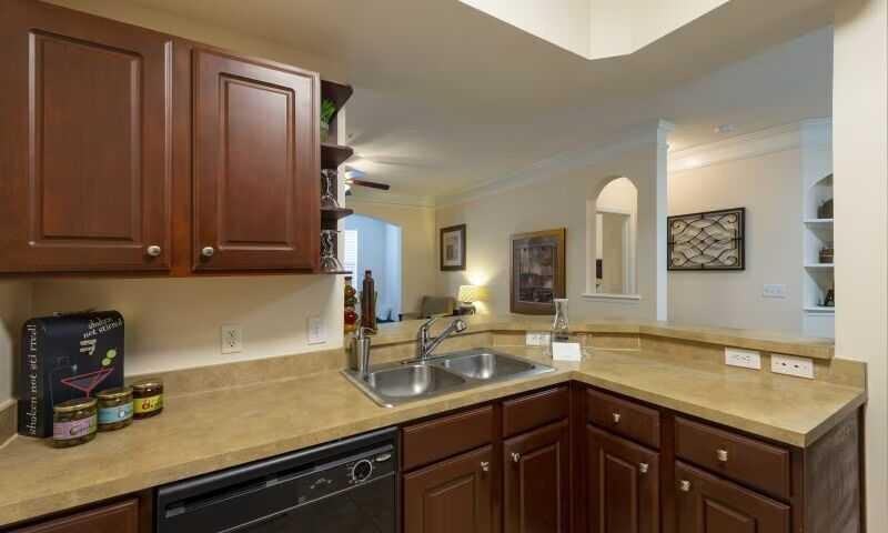 15503 W Bellfort St - Photo 2 of 10