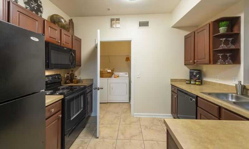 15503 W Bellfort St - Photo 3 of 10