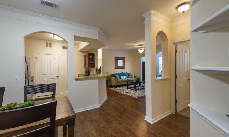 15503 W Bellfort St - Photo 4 of 10