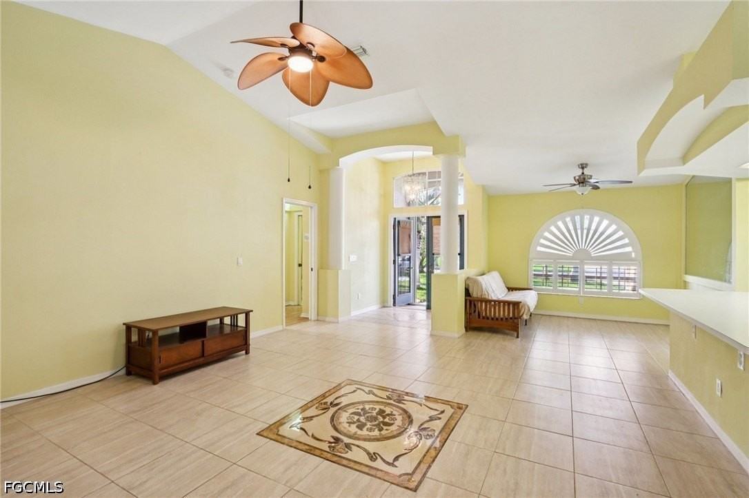 2701 Sw 37th Ter - Photo 6 of 40