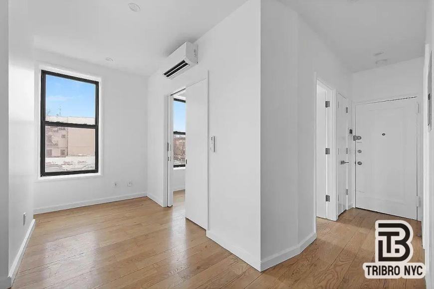 105 Moore St - Photo 5 of 7