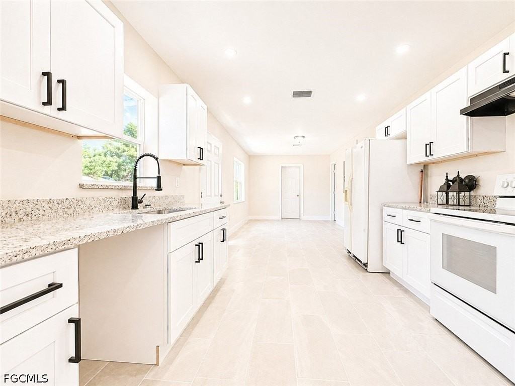 4426 Poinsettia St - Photo 3 of 16