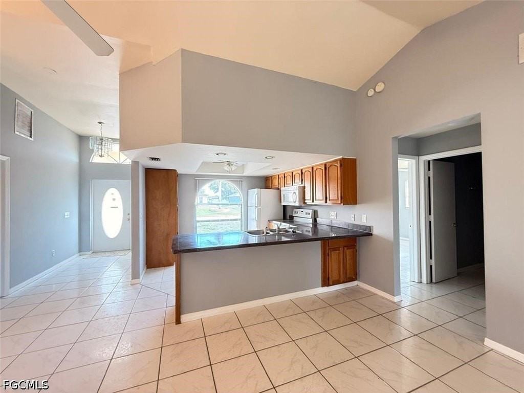 1409 Sw 10th St - Photo 4 of 23
