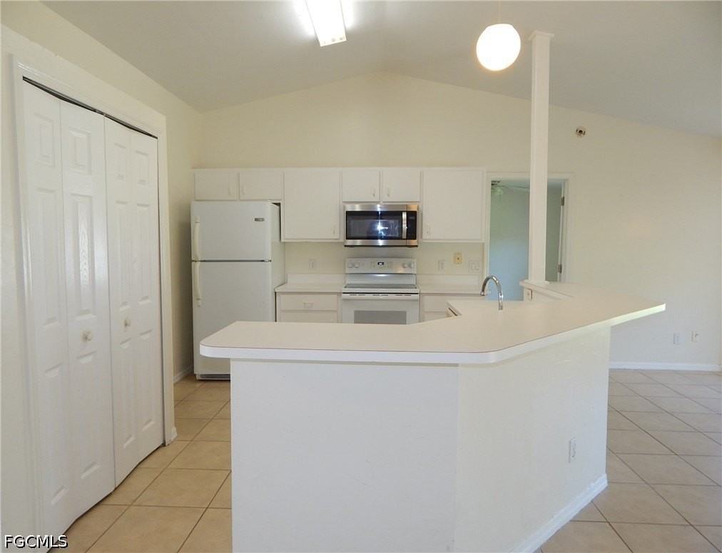 135 Se 29th St - Photo 6 of 15