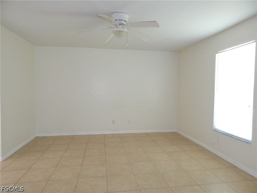 135 Se 29th St - Photo 7 of 15