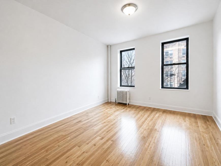660 Fort Washington Ave - Photo 4 of 10