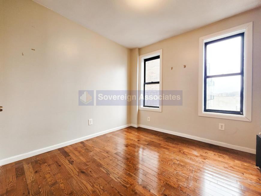 117 Post Ave - Photo 7 of 10
