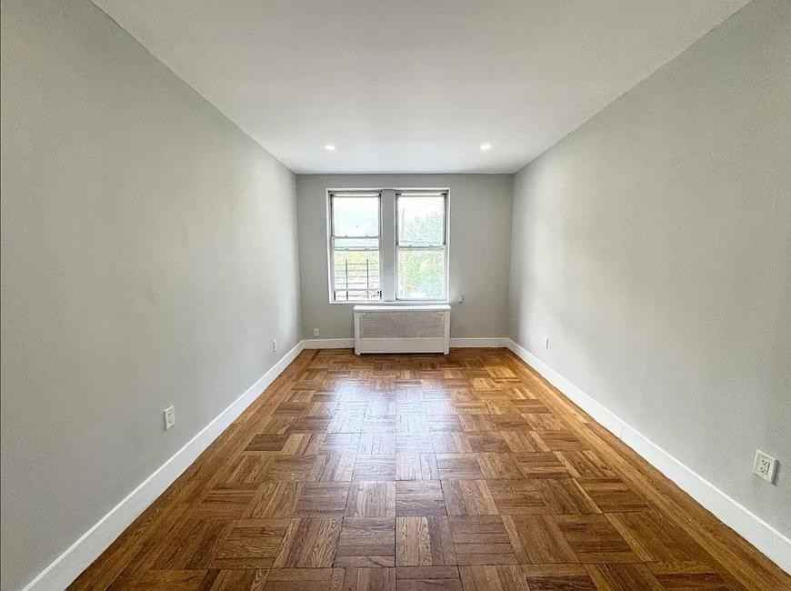 4499 Henry Hudson Pkwy - Photo 2 of 6