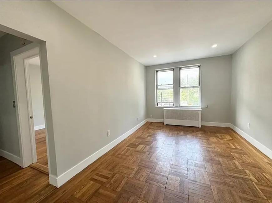 4499 Henry Hudson Pkwy - Photo 3 of 6