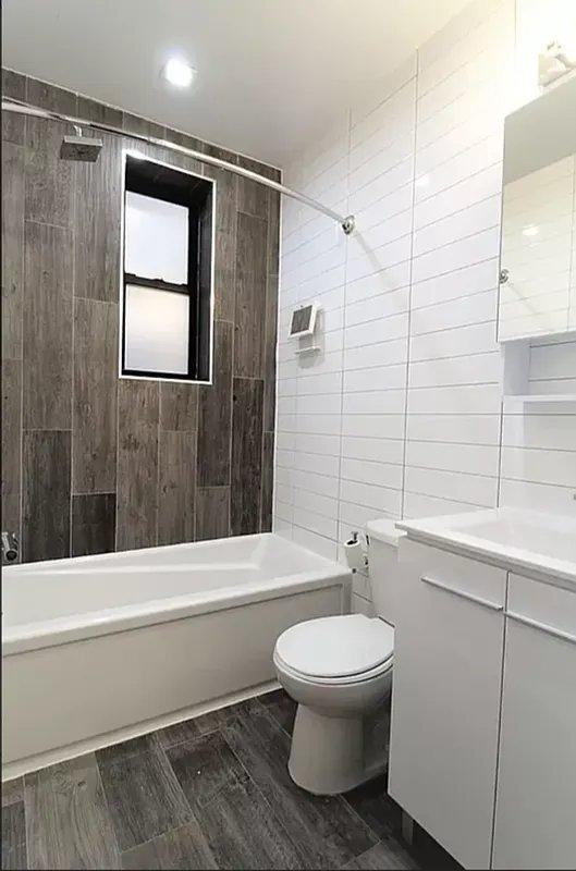 4499 Henry Hudson Pkwy - Photo 4 of 6