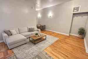 featured image of 4364 Byron Ave