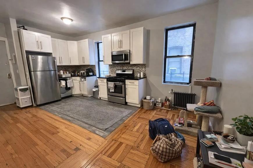 4364 Byron Ave - Photo 2 of 5