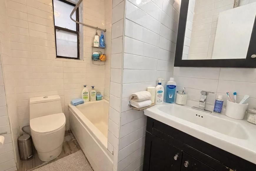 4364 Byron Ave - Photo 4 of 5