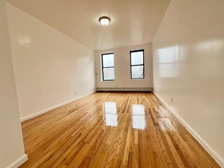 3165 Decatur Ave - Photo 3 of 8