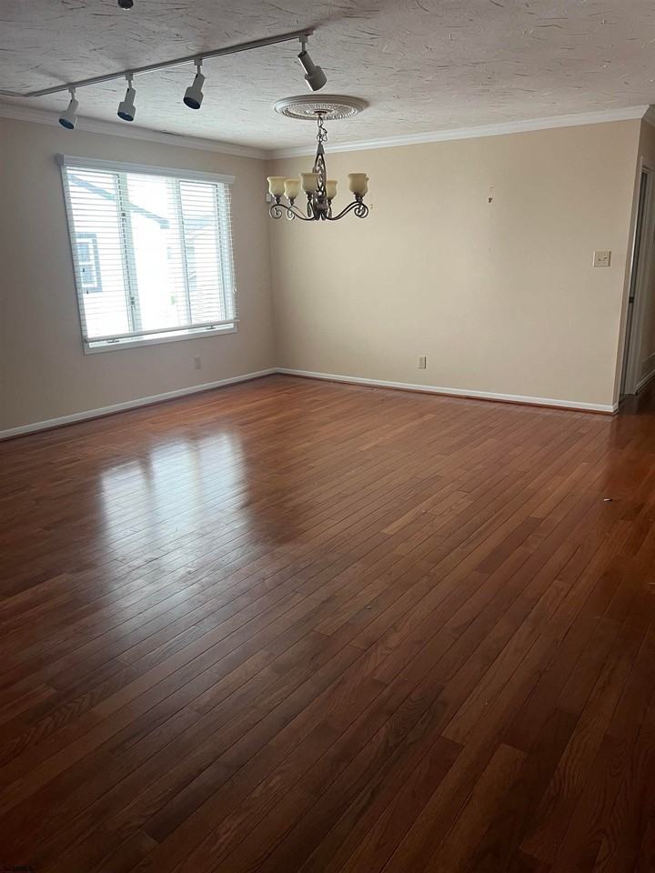 430 Canterbury Ct #2 - Photo 7 of 25