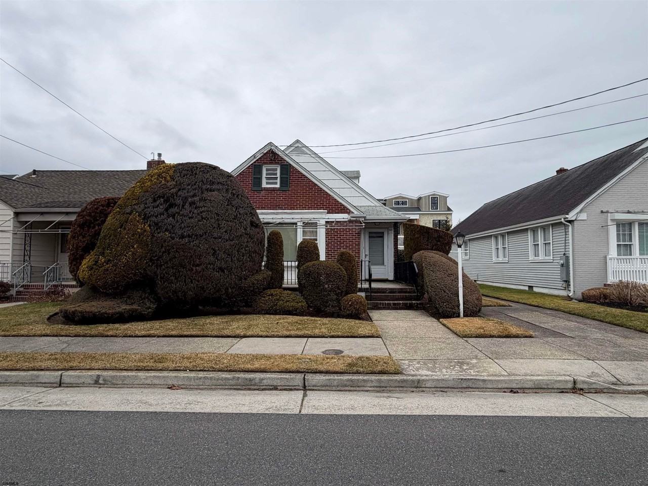 33 N Gladstone Ave - Photo 3 of 27