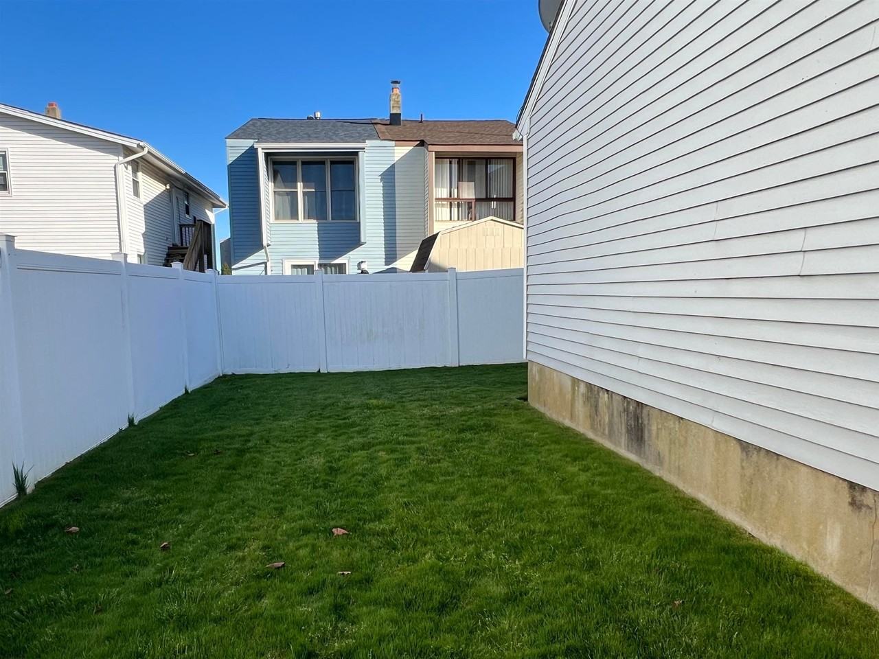 430 Canterbury Ct #1 - Photo 6 of 11