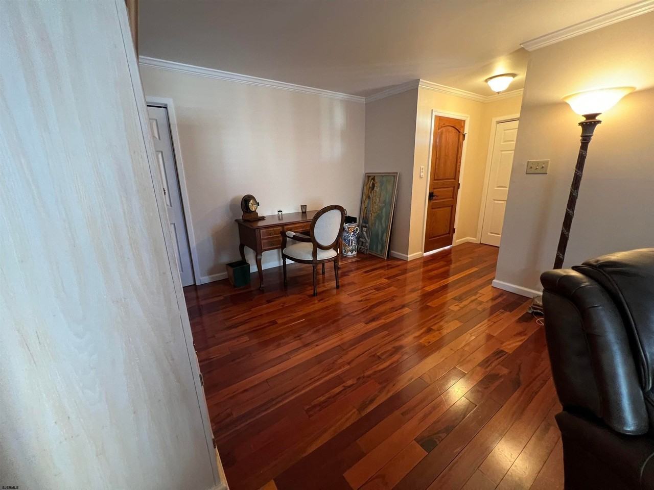430 Canterbury Ct #1 - Photo 7 of 11