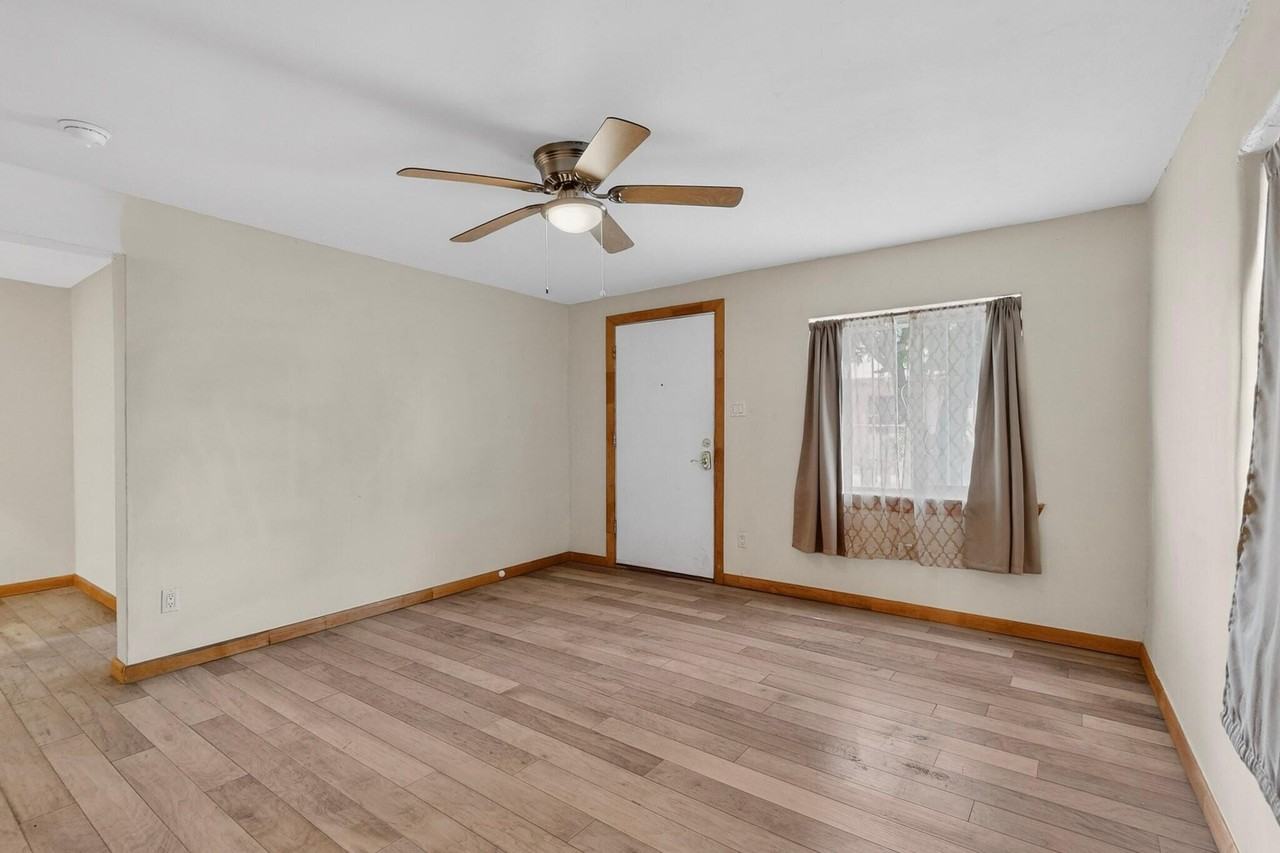 515 Marble Ave Ne - Photo 5 of 34