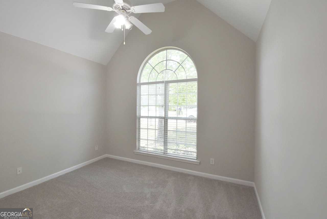 208 Turnbridge Cir - Photo 5 of 39