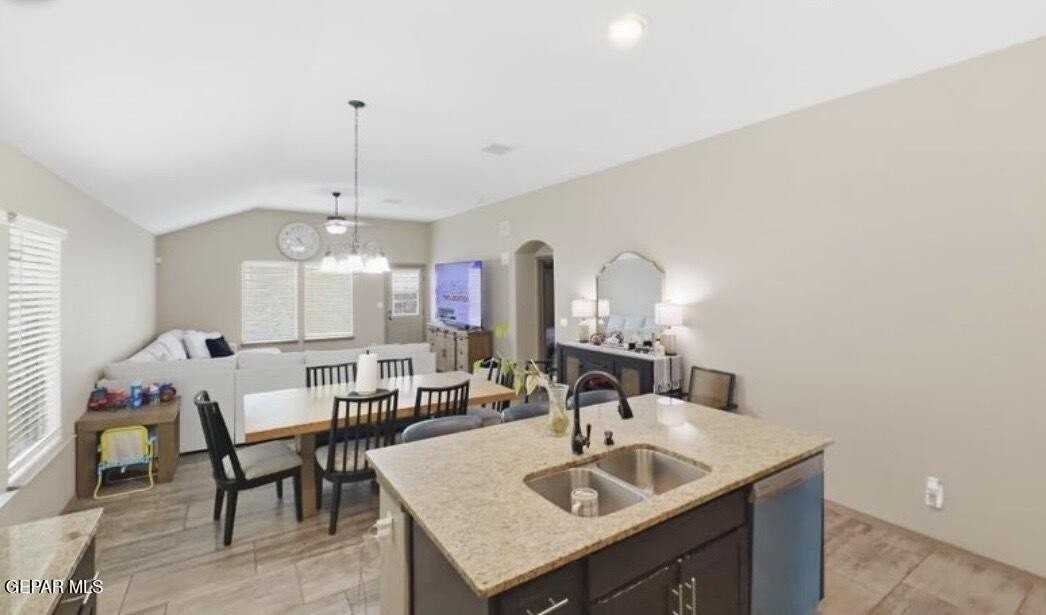 14904 Tierra Coruna Ave - Photo 7 of 31