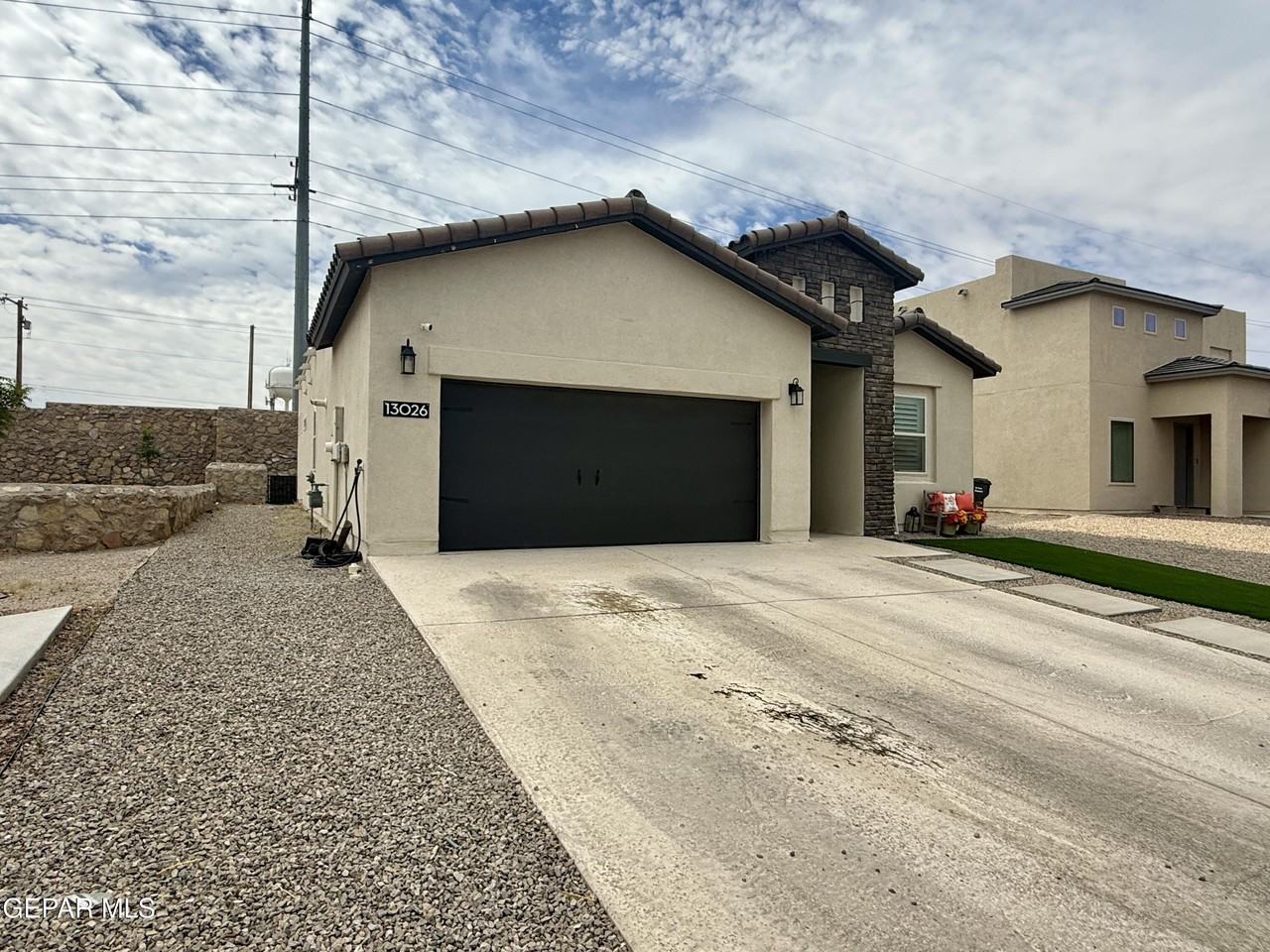 13026 Terrington Ave - Photo 2 of 30