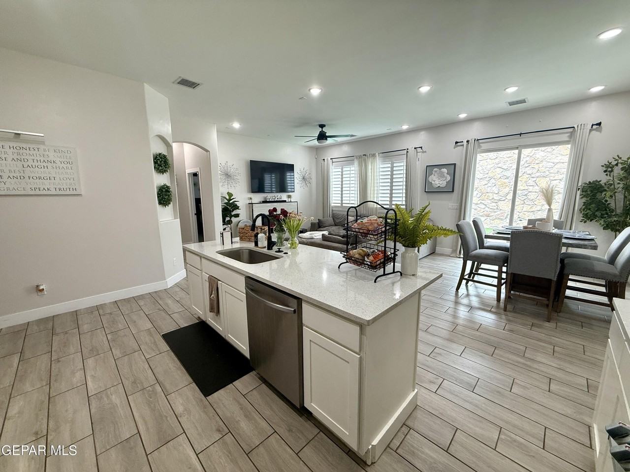 13026 Terrington Ave - Photo 7 of 30