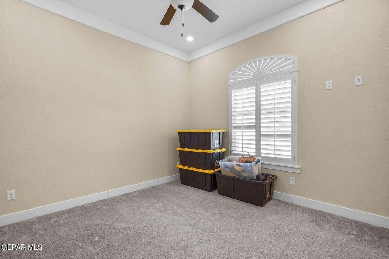 2195 Enchanted Crest Dr - Photo 6 of 39
