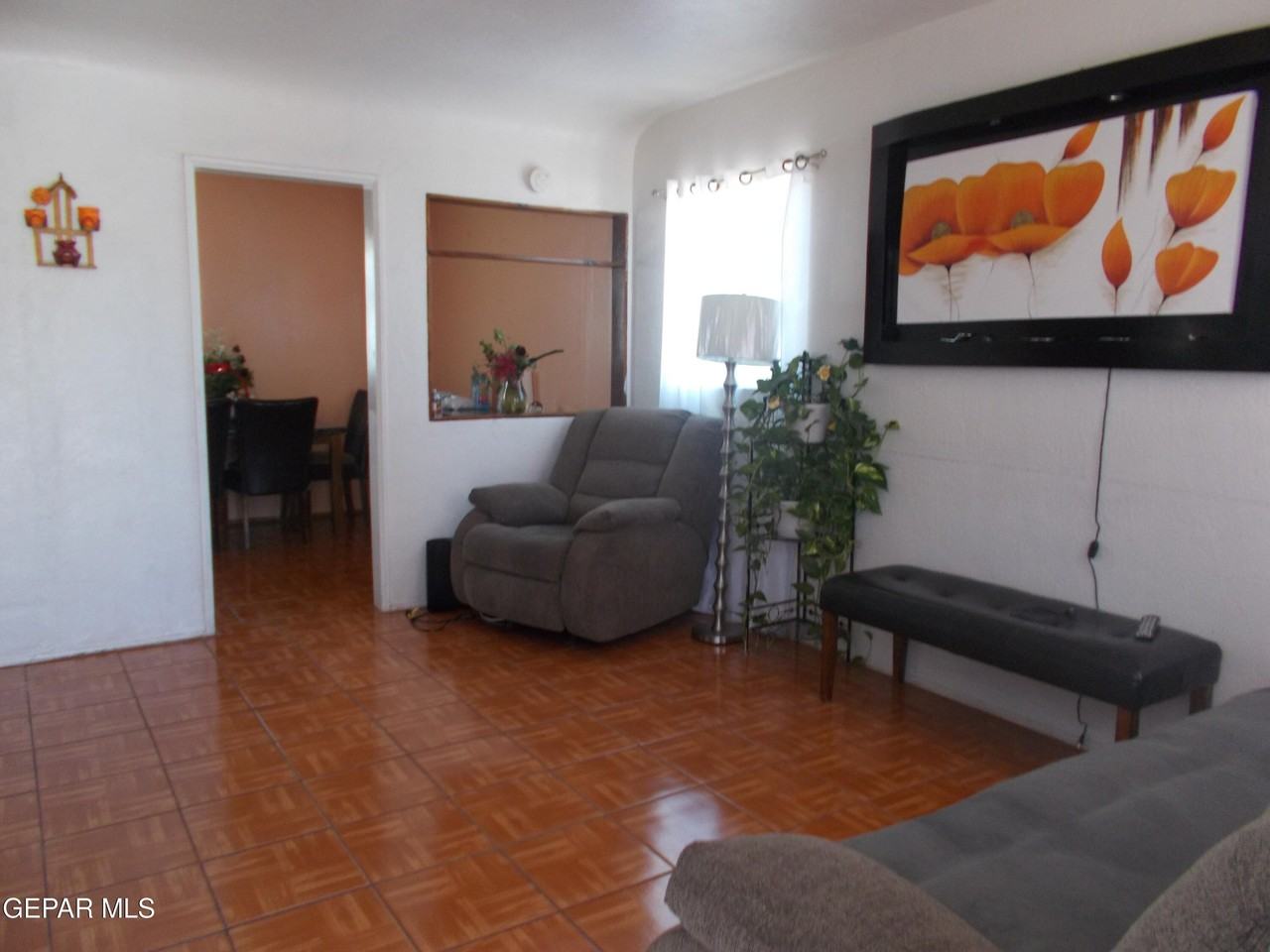 7724 Mustang Ave - Photo 4 of 13