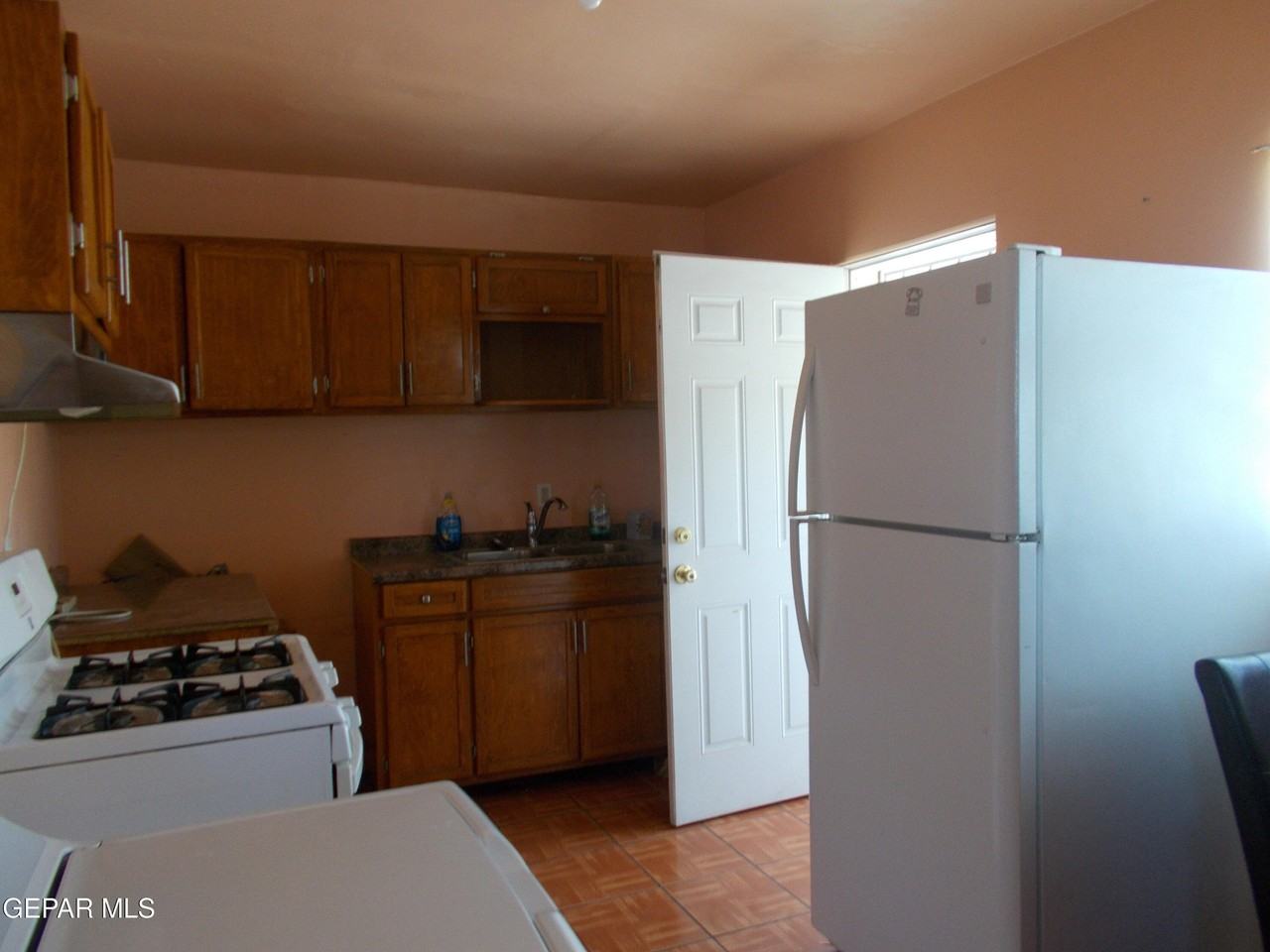 7724 Mustang Ave - Photo 6 of 13