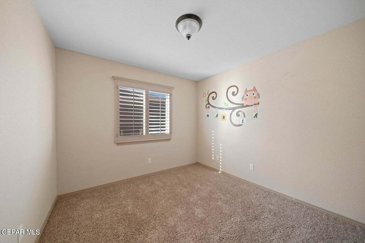 14688 Ava Leigh Ave - Photo 7 of 9