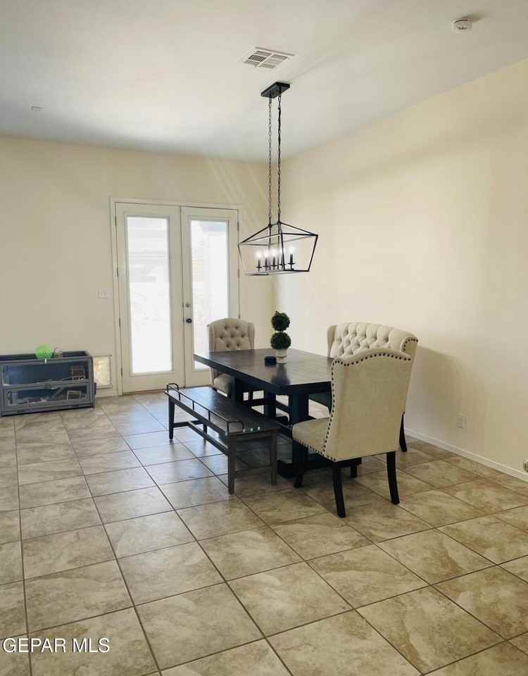 12605 Azulejos St - Photo 6 of 11