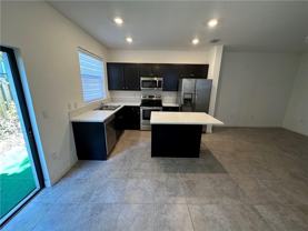 Ne 208th Ter - Photo 1 of 1