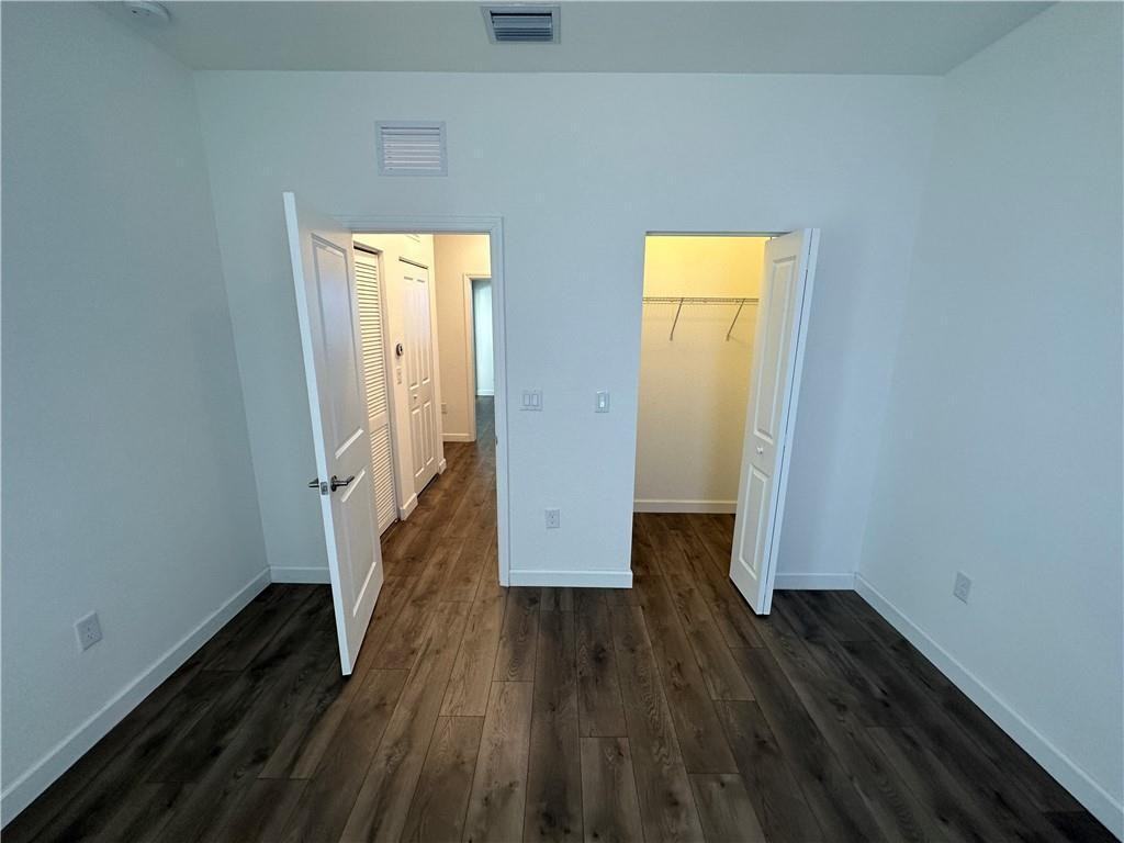 Ne 208th Ter - Photo 6 of 8