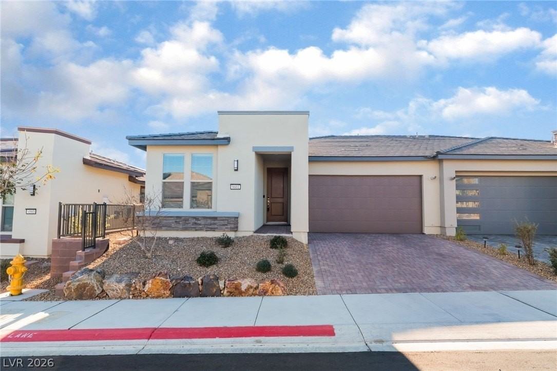 9601 Jadeite Ln - Photo 2 of 36