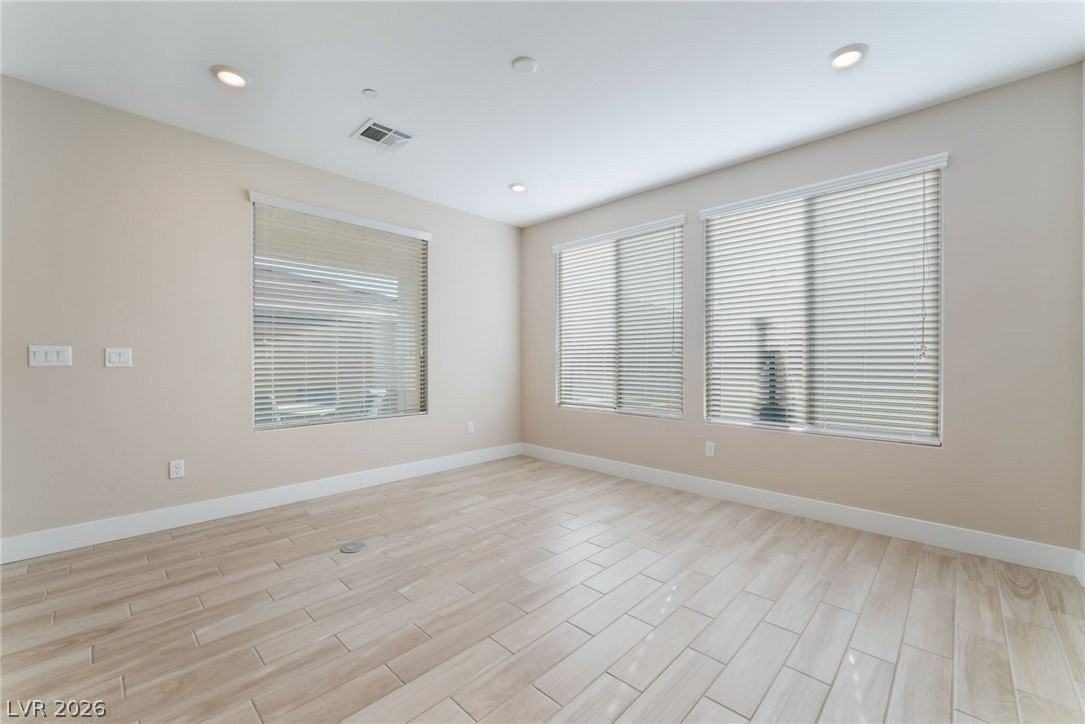 9601 Jadeite Ln - Photo 5 of 36