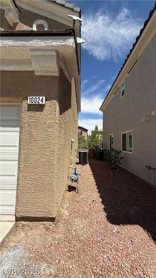 10024 Via Toro Ave - Photo 3 of 39