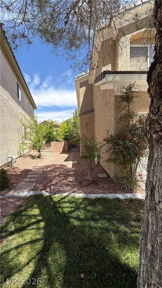 10024 Via Toro Ave - Photo 4 of 39